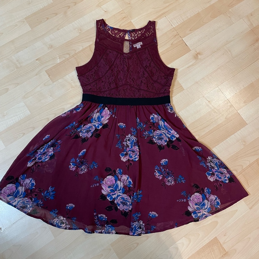Floral Sleeveless Knee high dress